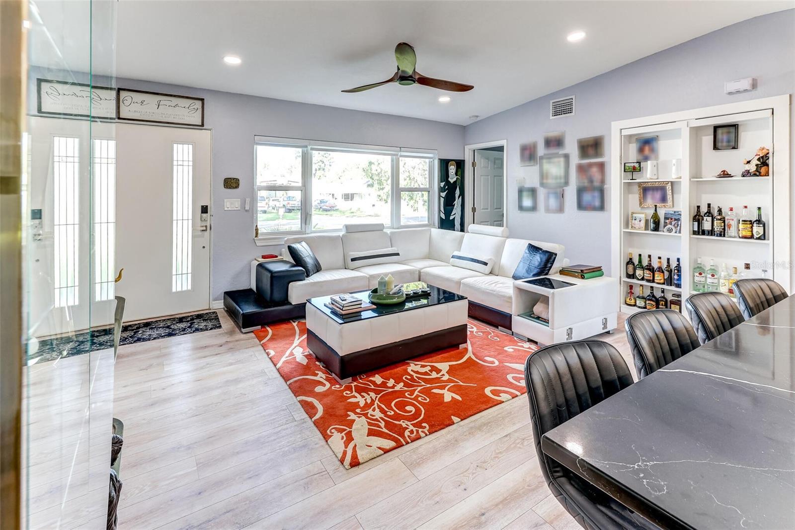 740 Naples Drive, FL