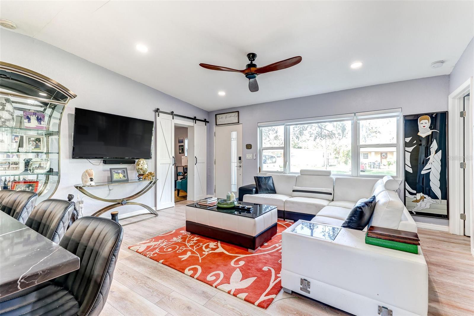 740 Naples Drive, FL