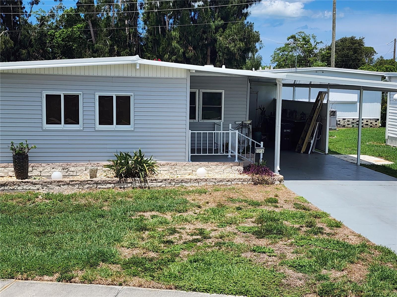 5316 Chateau Ln, FL