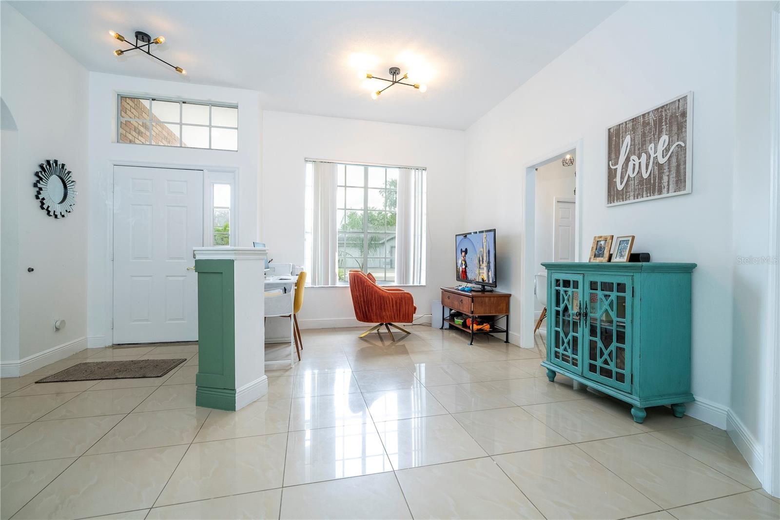 2547 Raccoon Run Lane, FL