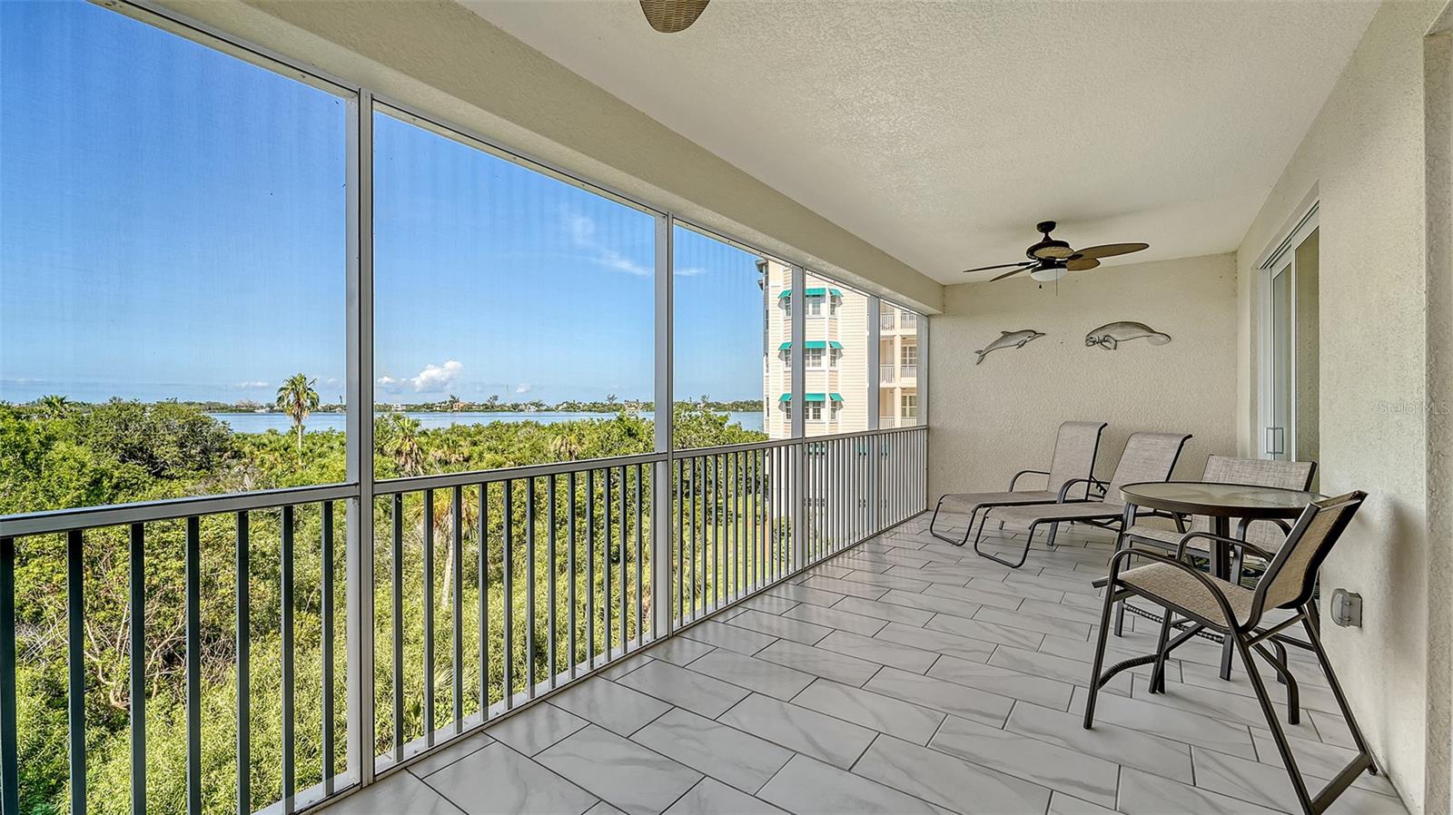 250 Hidden Bay Dr #302, FL