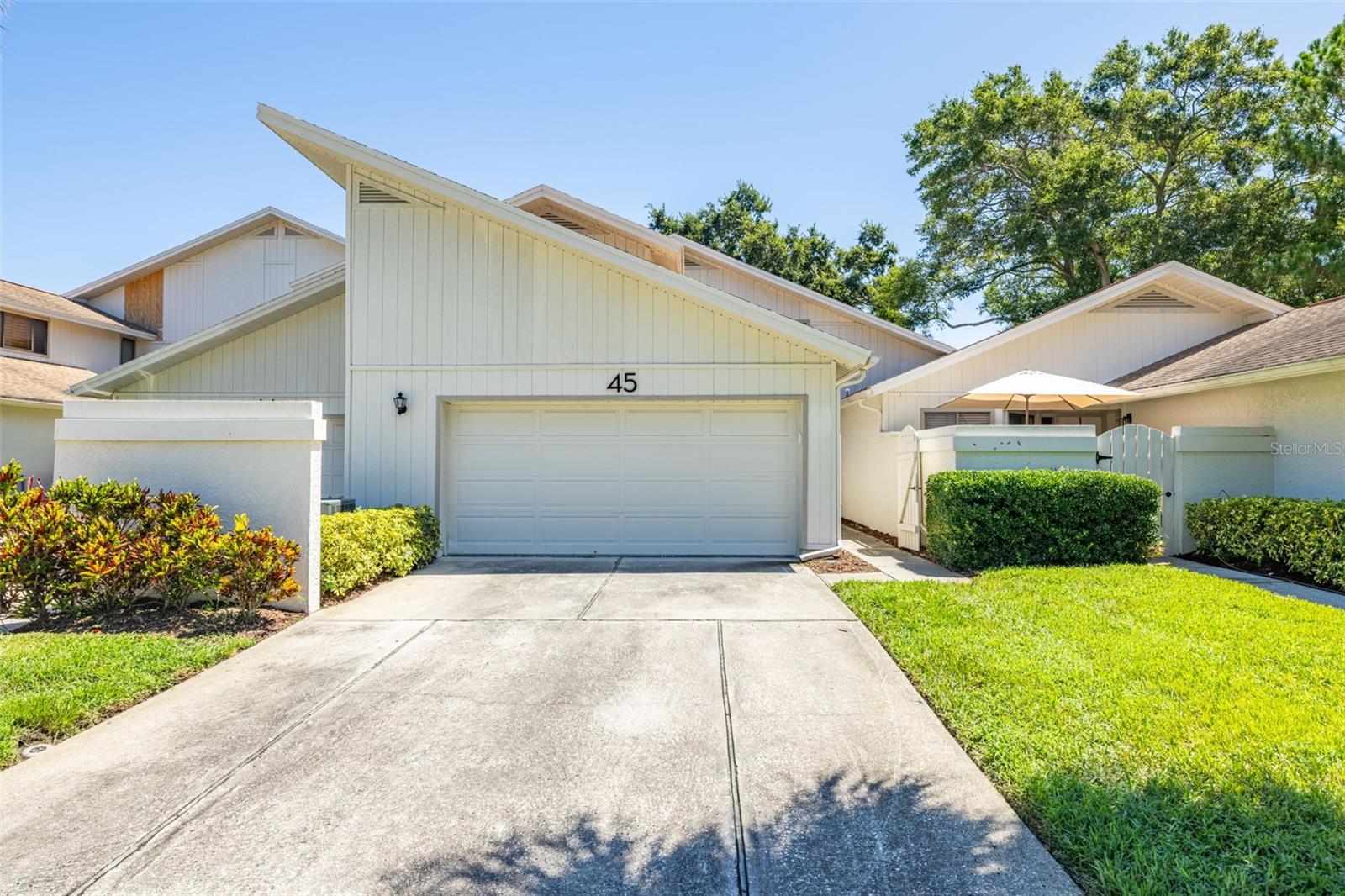 498 Lakeview Drive, FL