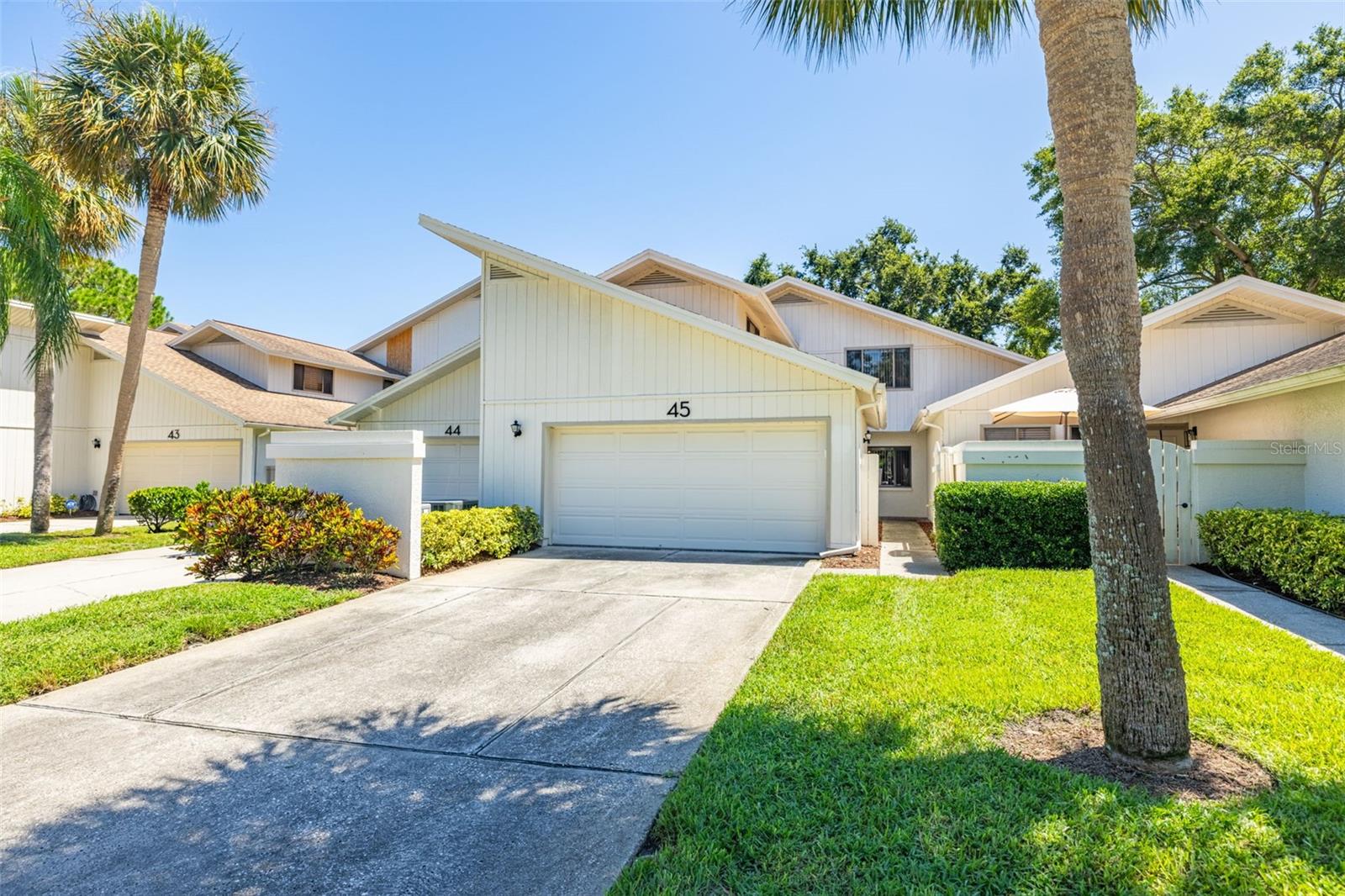 498 Lakeview Drive, FL