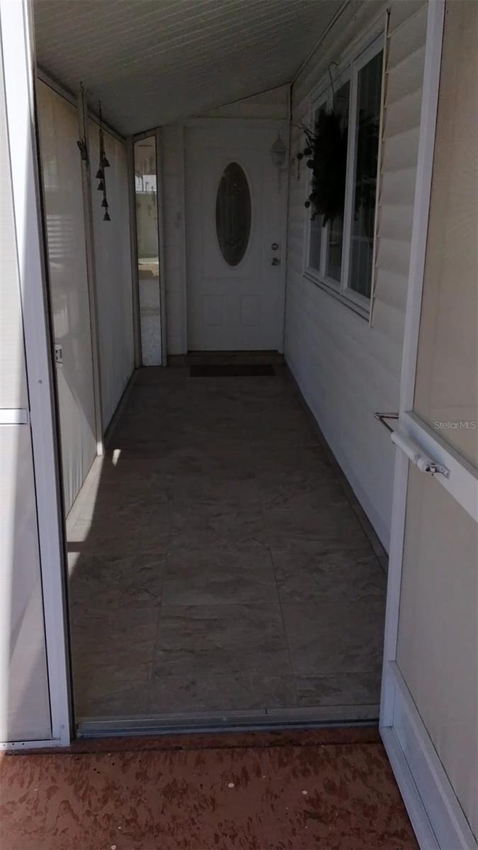 702 Cypress Place, FL