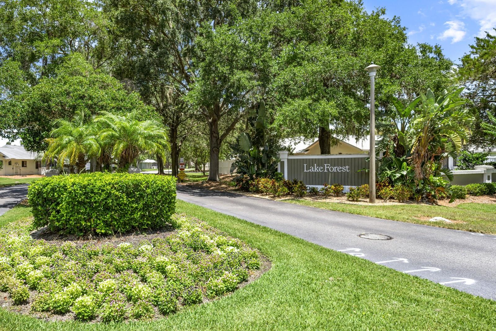 39 Lake Forest Place, FL