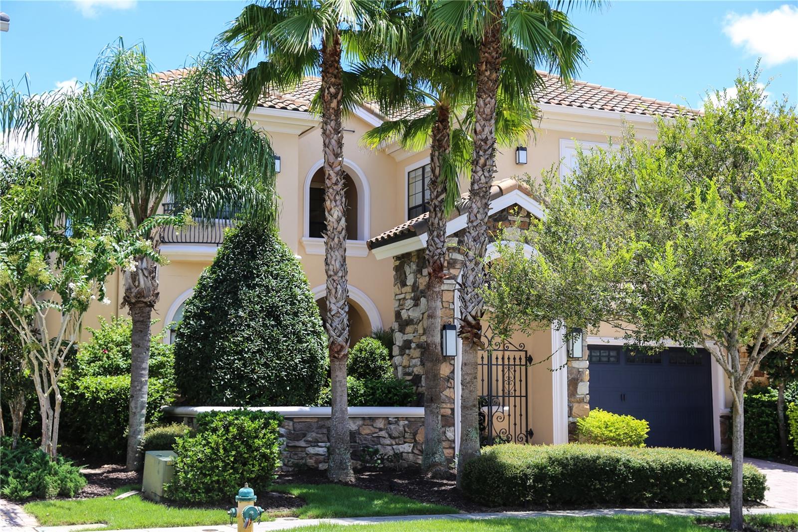 490 Muirfield Loop, FL