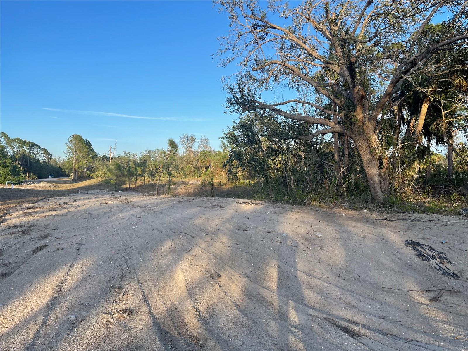 Baynes Rd, FL