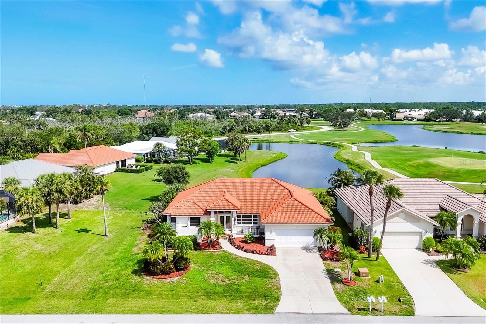 4 Leeward Dr, FL