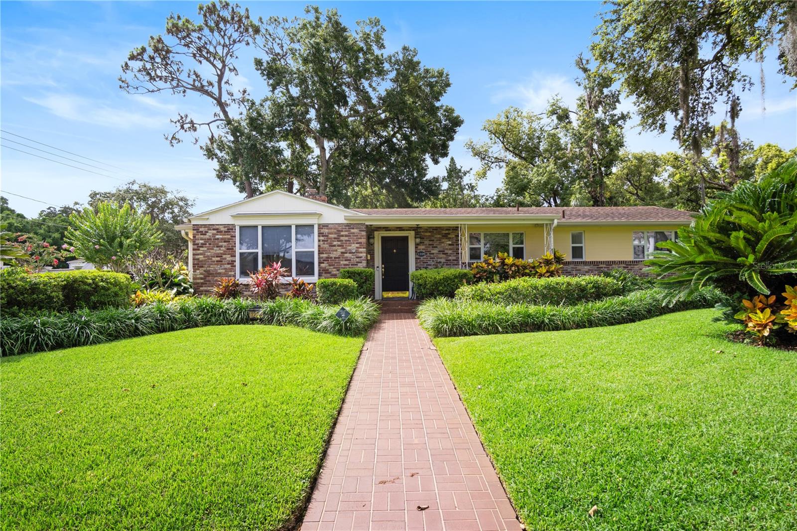 1228 Spring Lake Drive, FL
