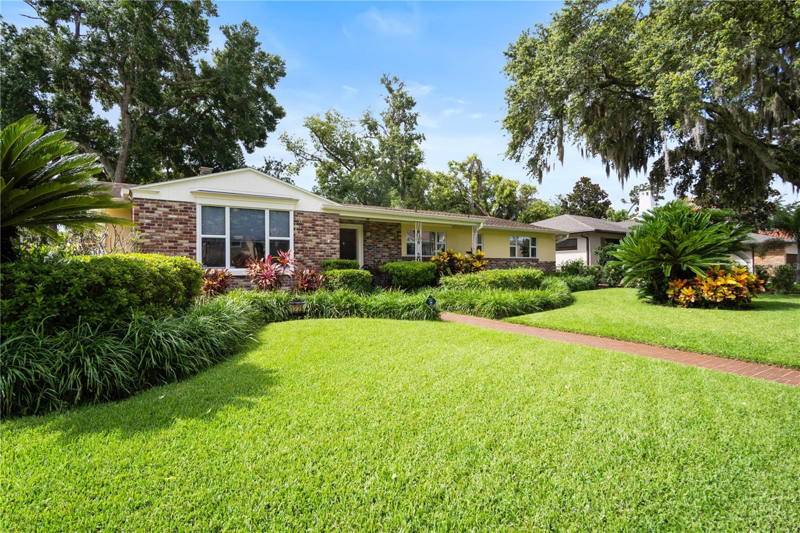 1228 Spring Lake Drive, FL