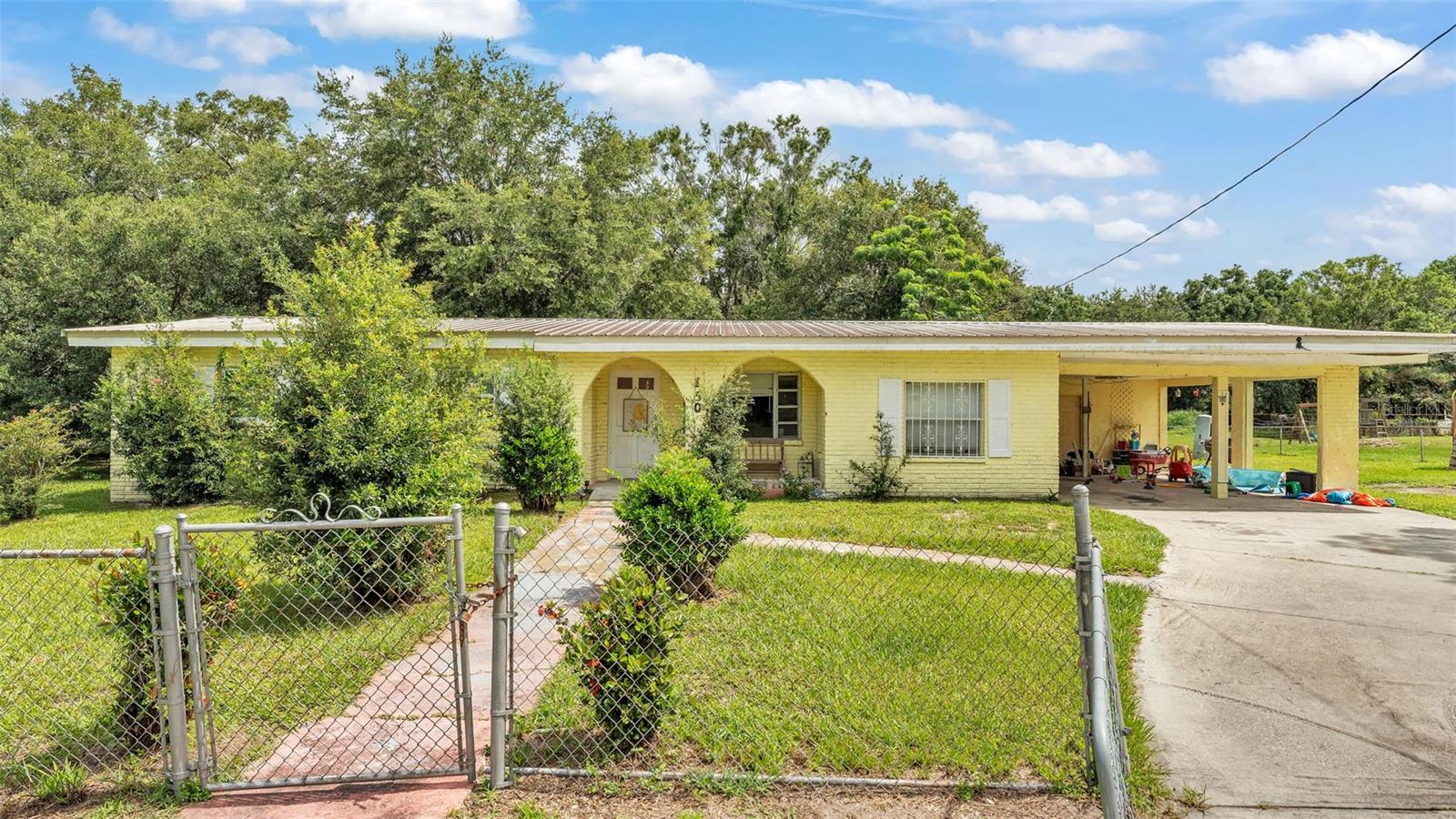 150 North Avenue, FL
