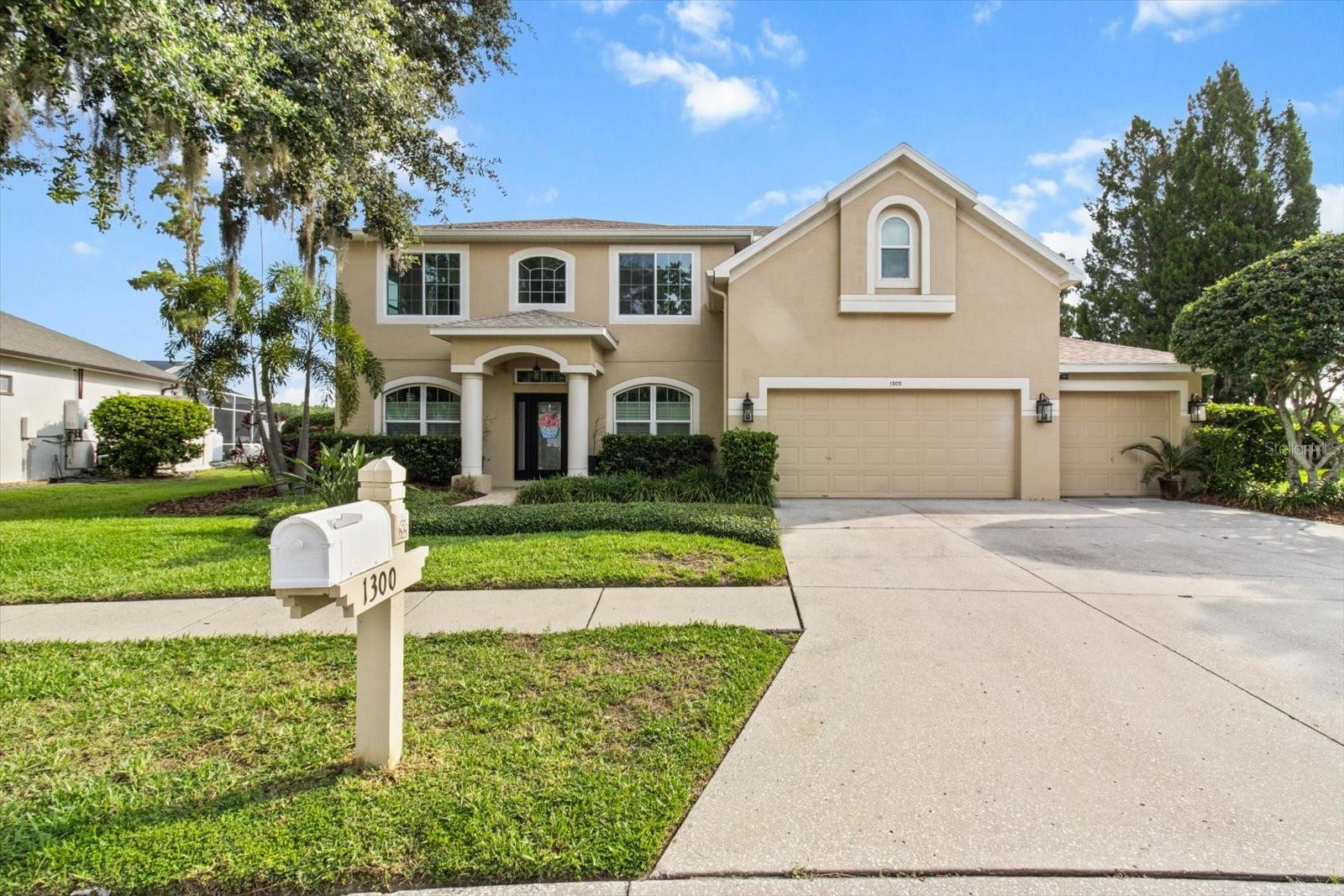 1300 Wyndham Lakes Drive, FL