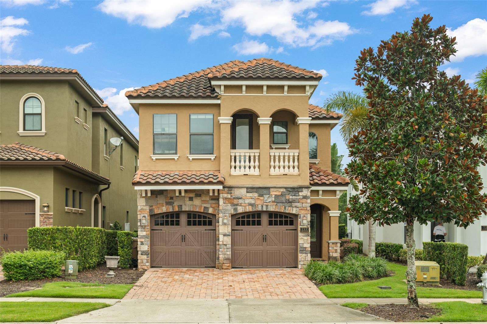 717 Desert Mountain Ct, FL