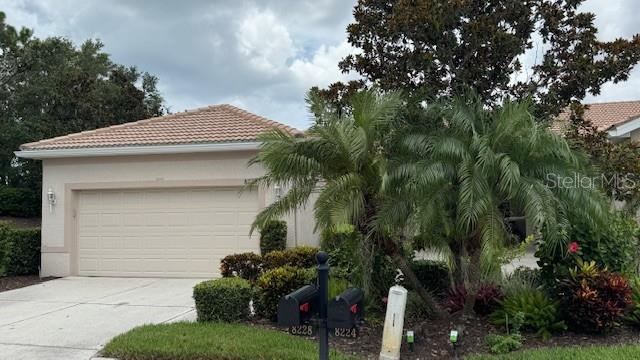 8228 Simpson Falls Court, FL