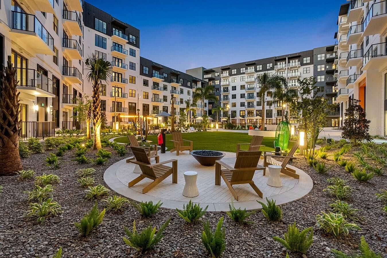 425 Centerpointe Circle, FL