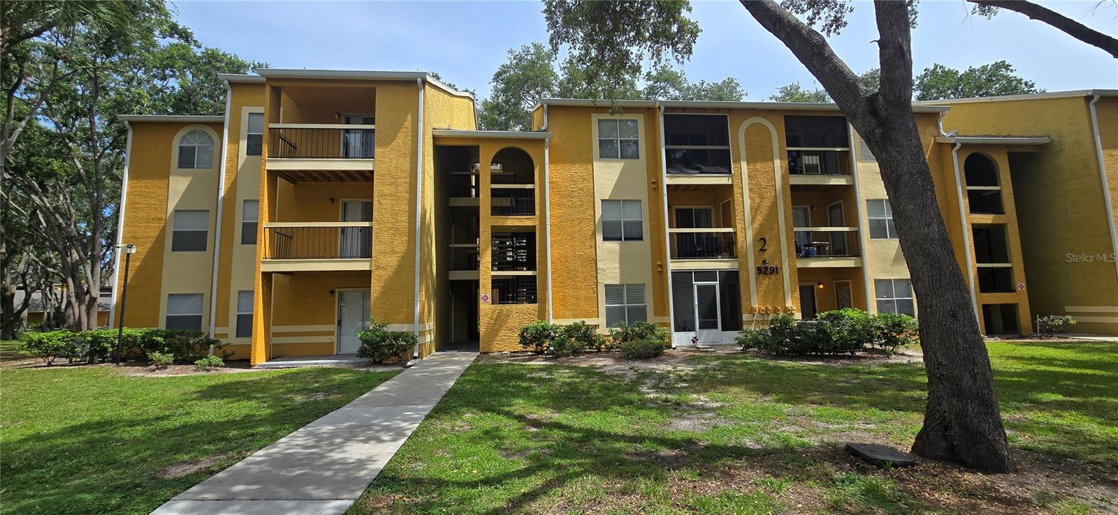 5291 Images Cir #302, FL