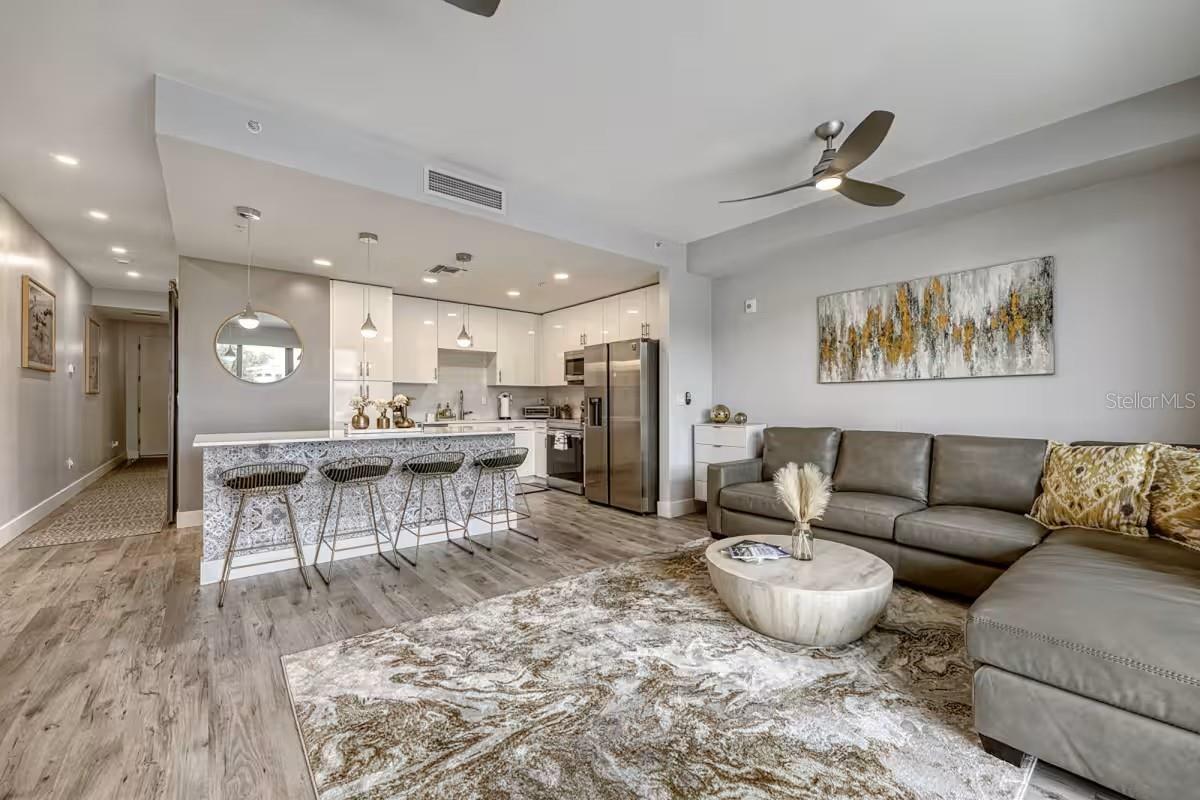 1709 Tamiami Trail, FL