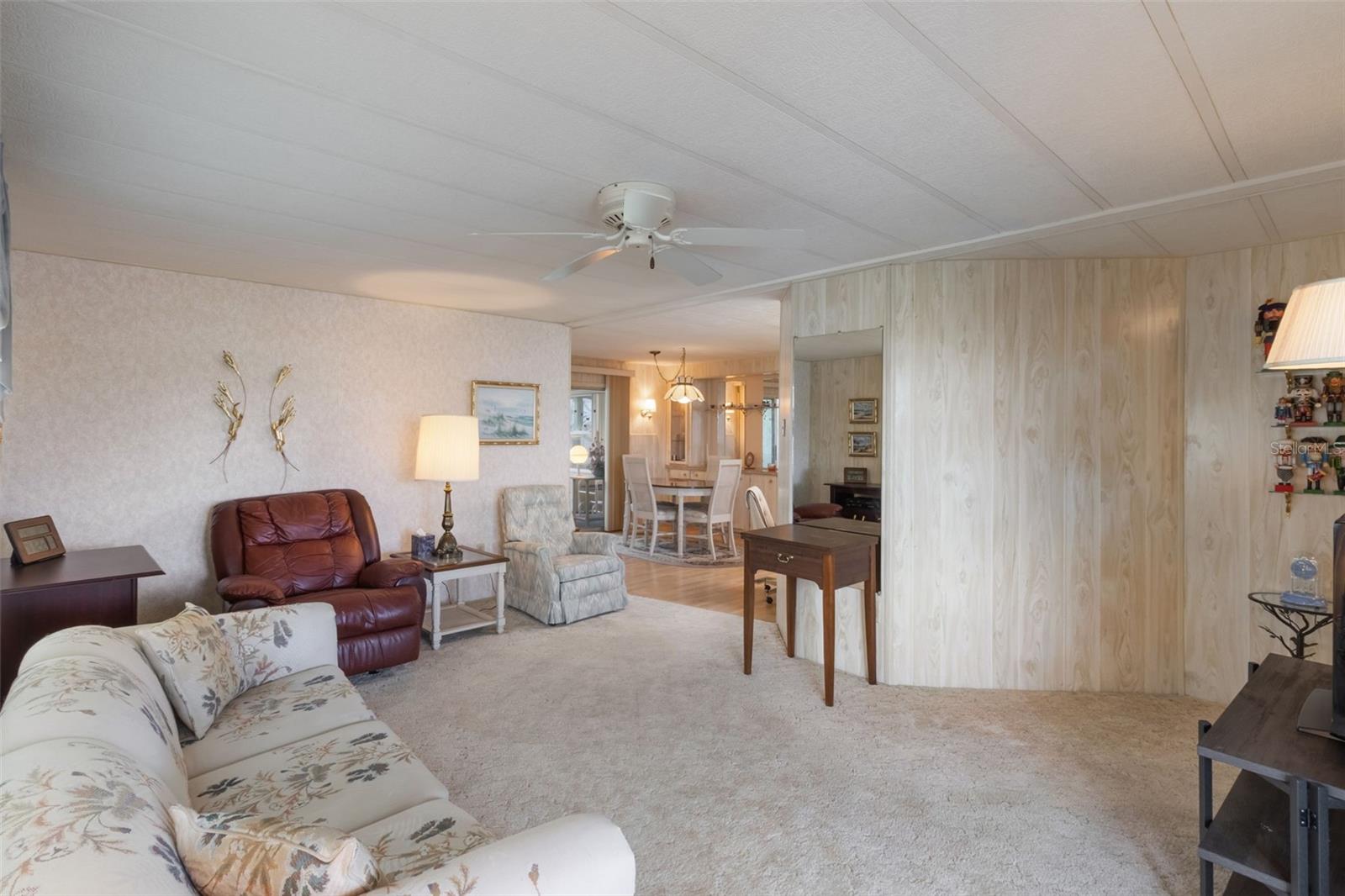 4246 Cedarwood Street, FL