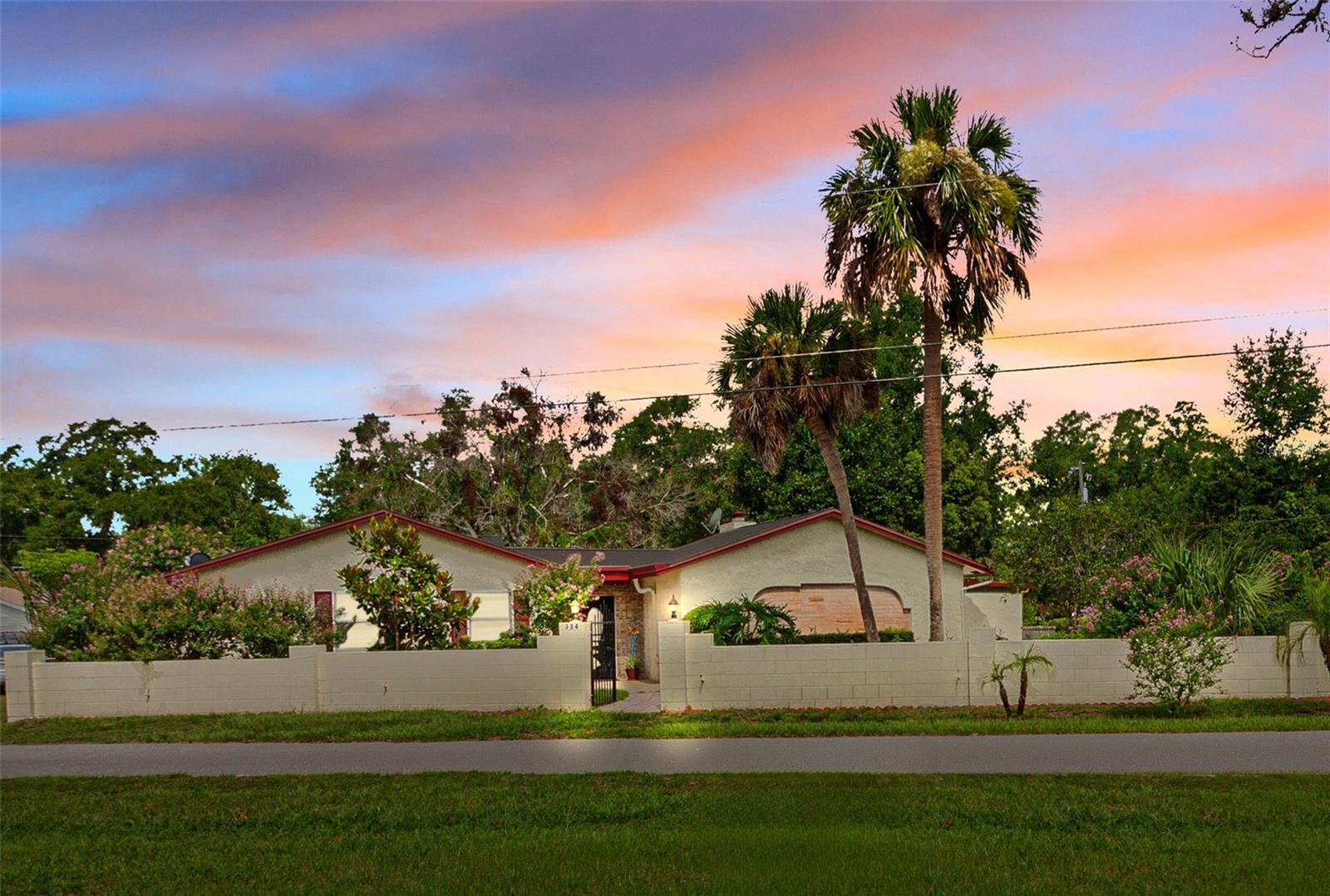 334 Maple Drive, FL