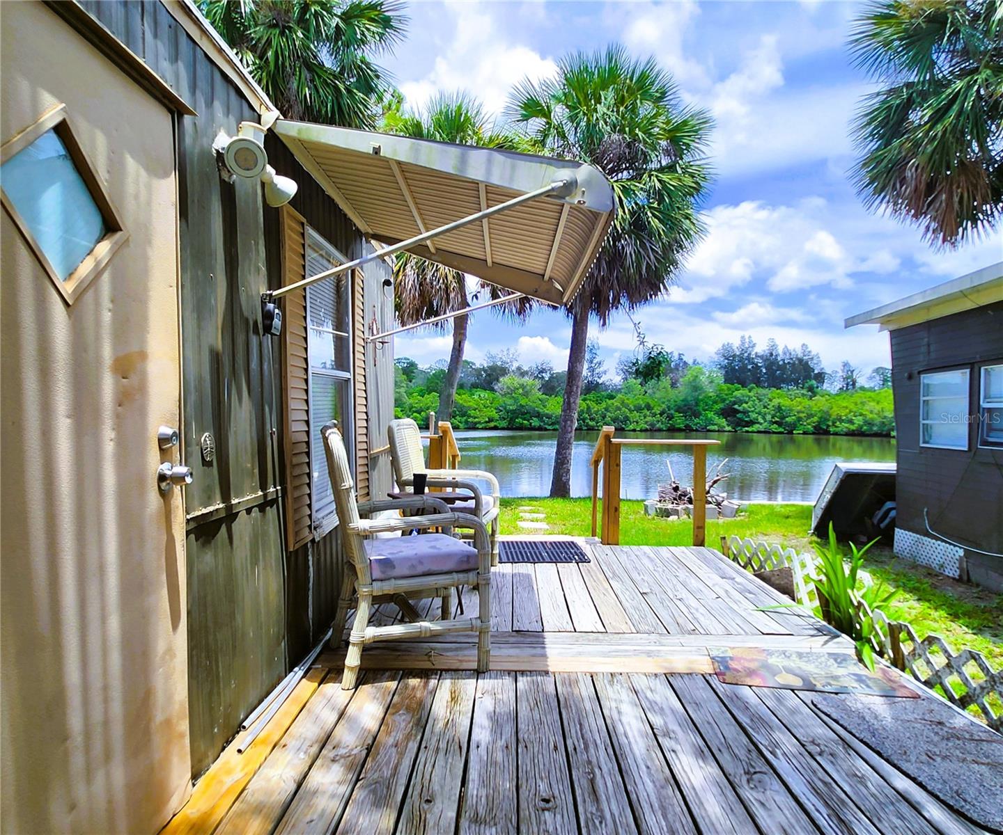 6975 Edgewater Drive, FL