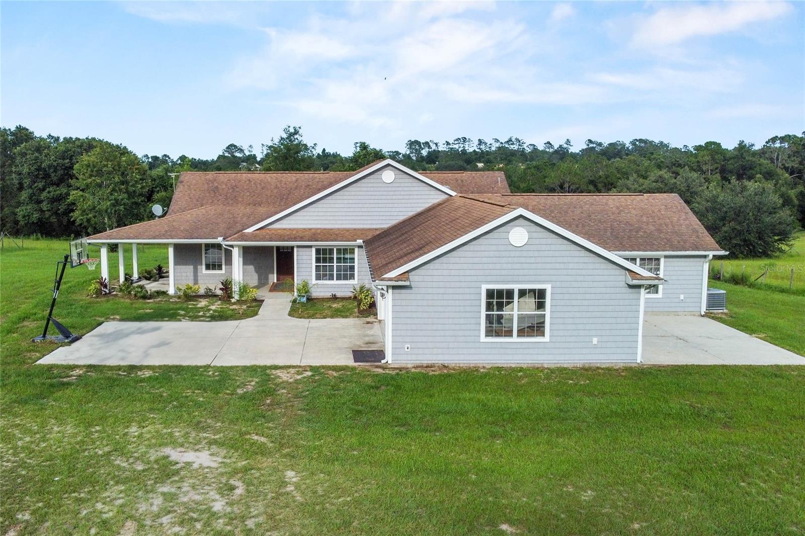 41636 Outlaw Ln, FL