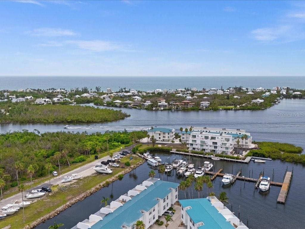 8041 Bay Pointe Drive, FL
