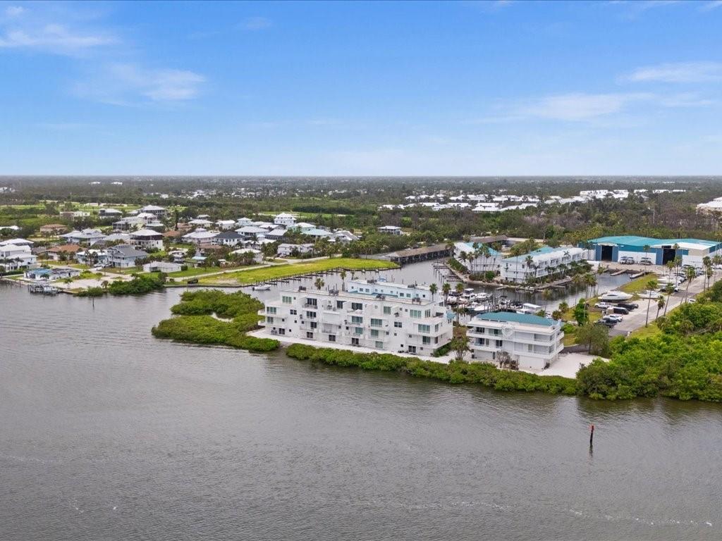 8041 Bay Pointe Drive, FL