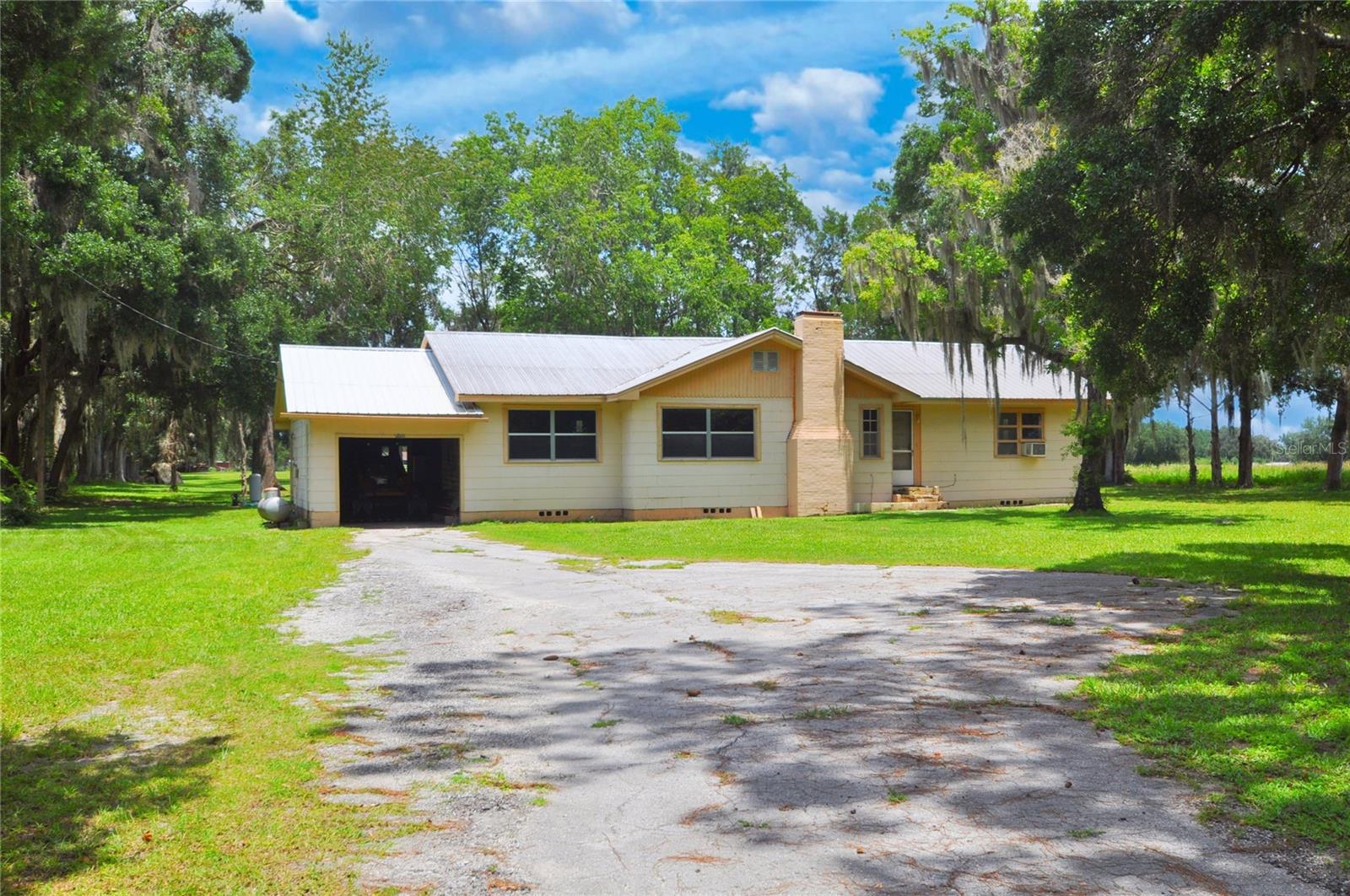18491 Ne State Road 121, FL