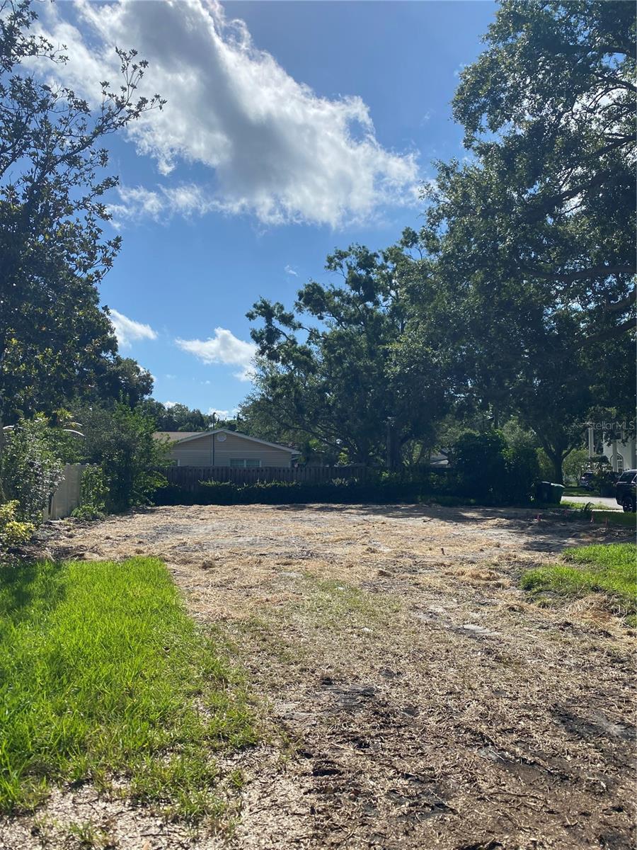 2310 S Hesperides St, FL