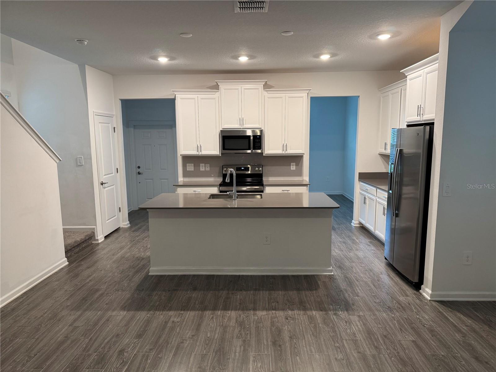 1652 Cross Prairie Parkway, FL