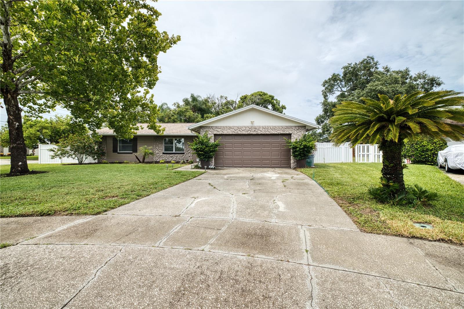 5331 Oak Court, FL