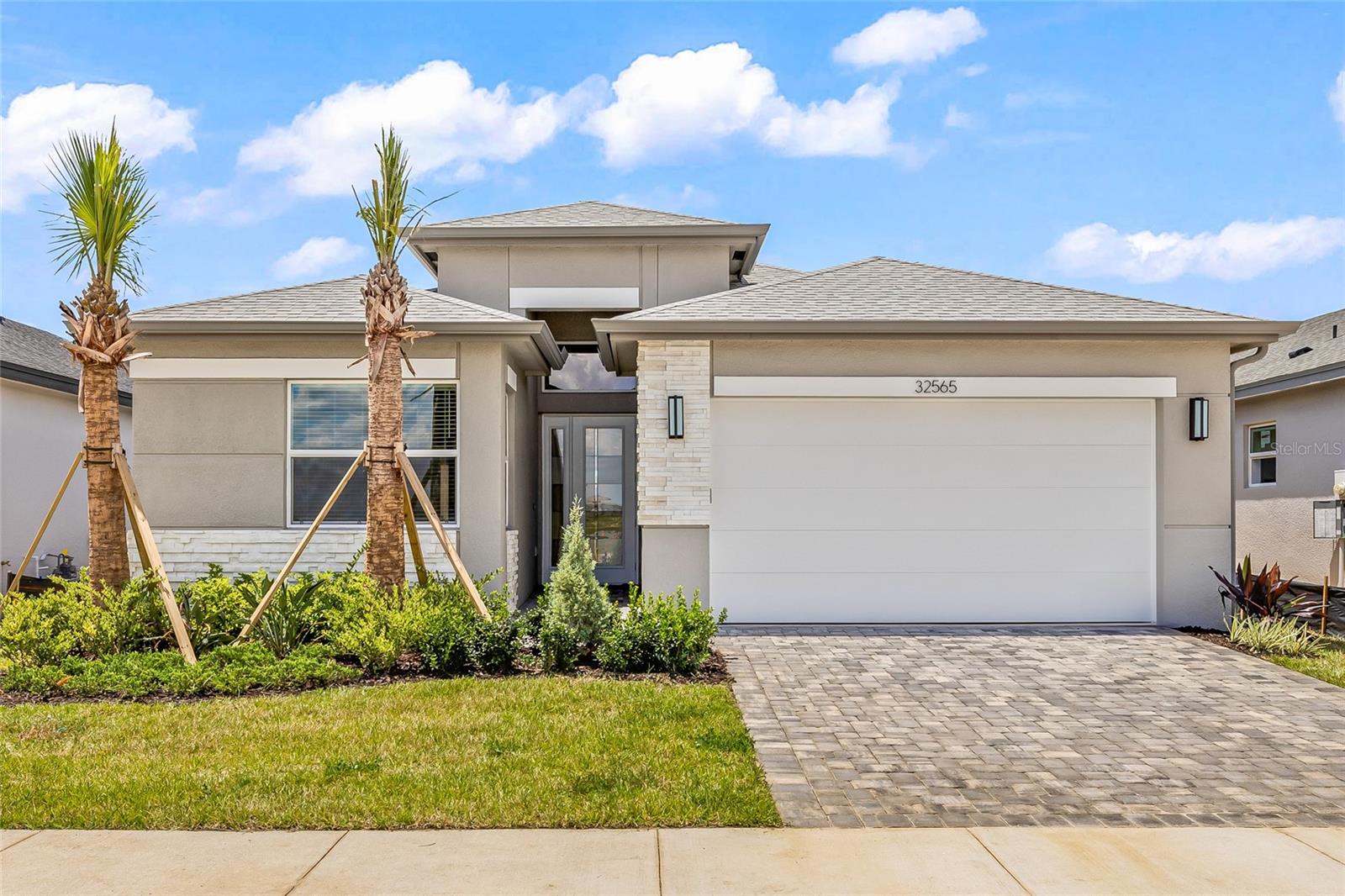 32565 Veneto Pl, FL