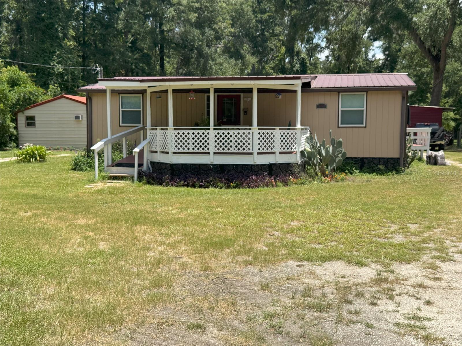 1536 Ne 592nd St, FL