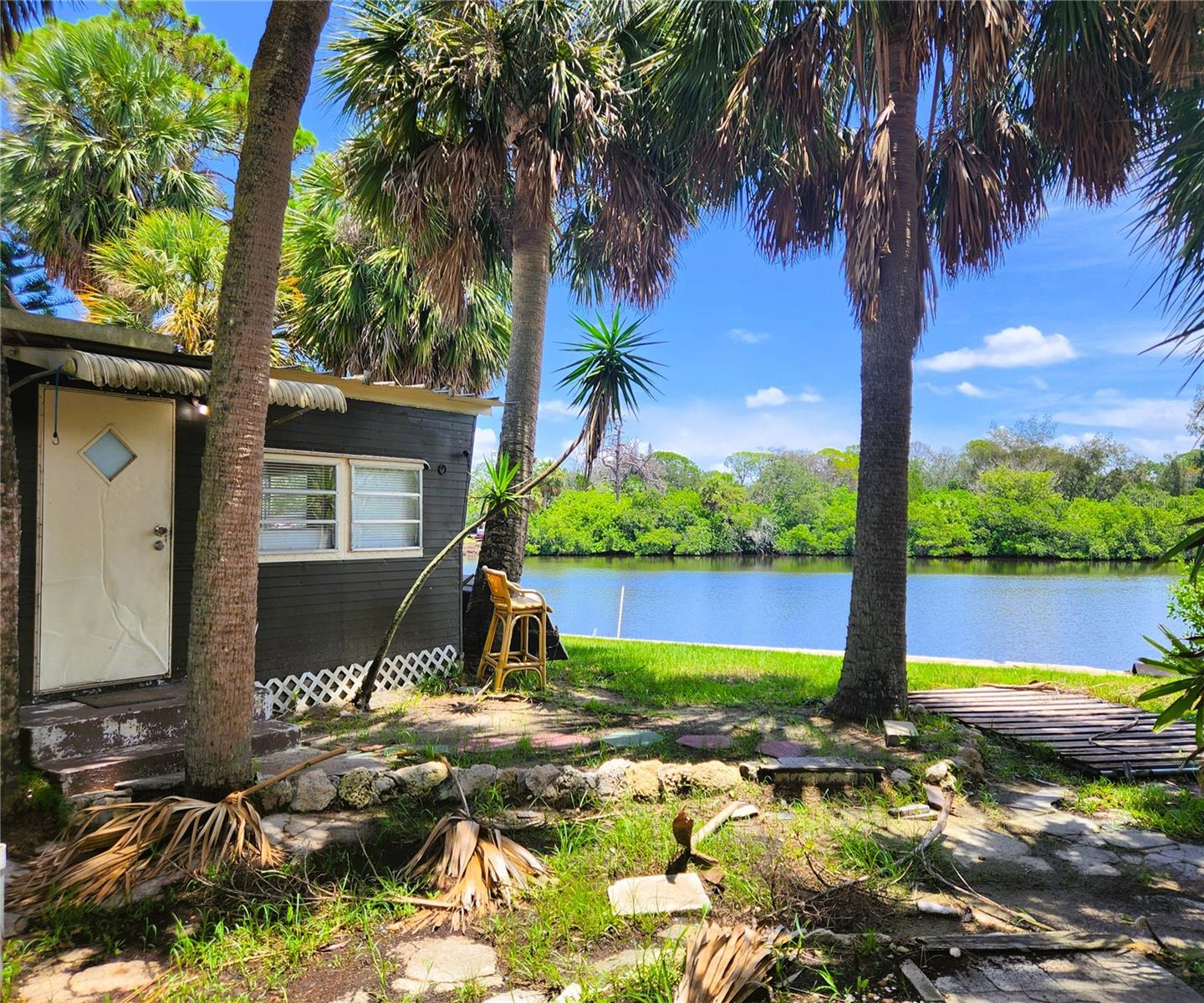 6977 Edgewater Drive, FL