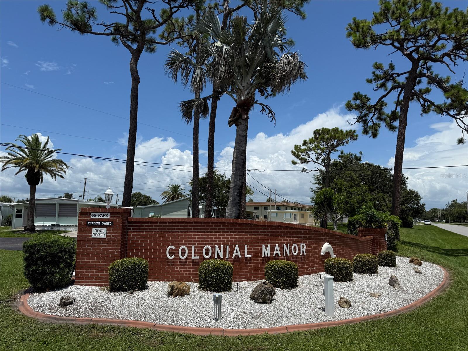 231 Inner Dr E, FL
