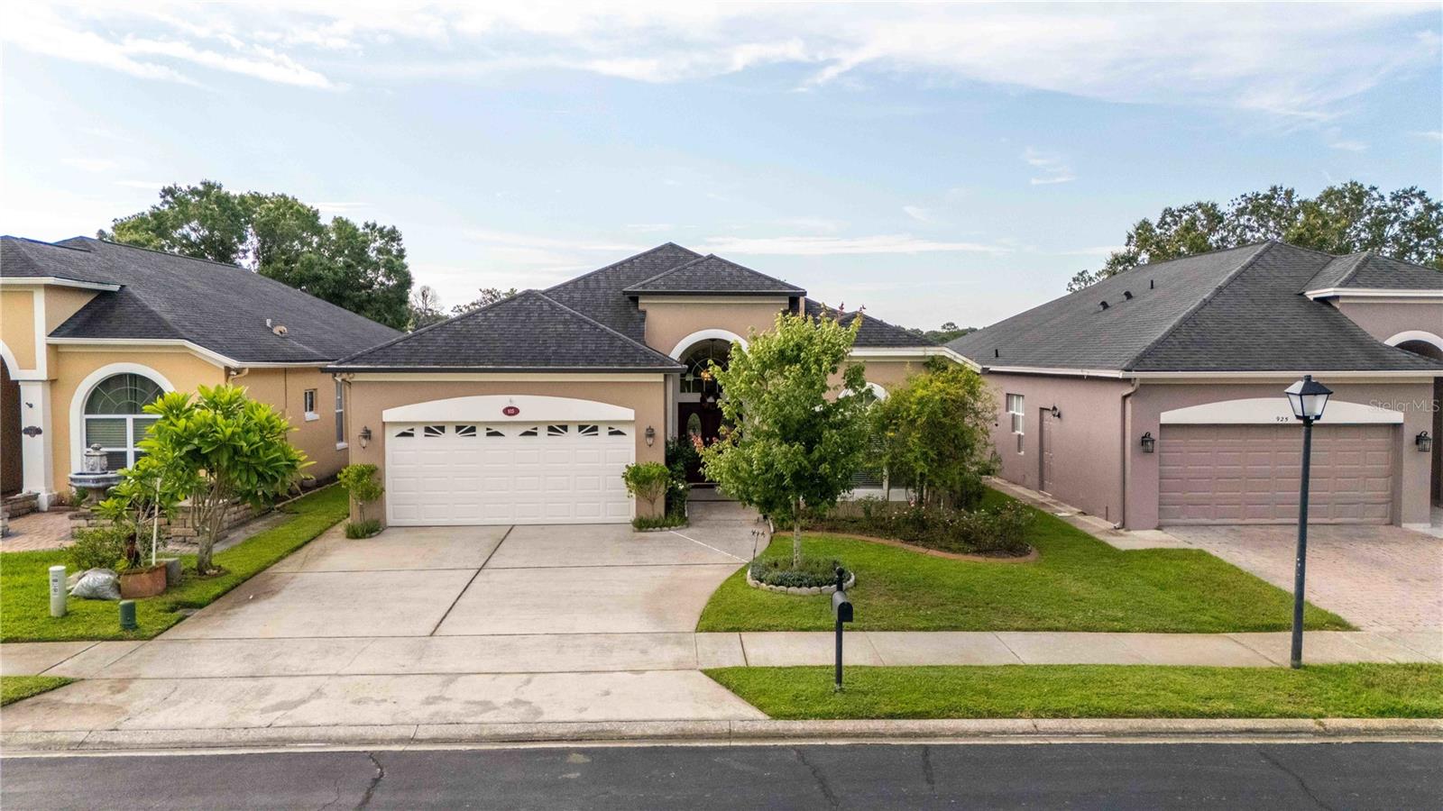 935 Ekana Green Court, FL