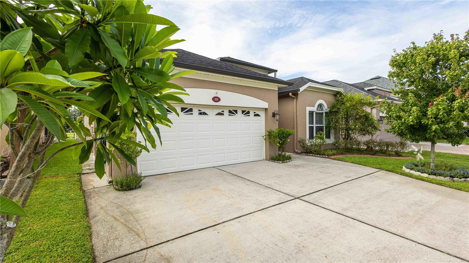 935 Ekana Green Court, FL