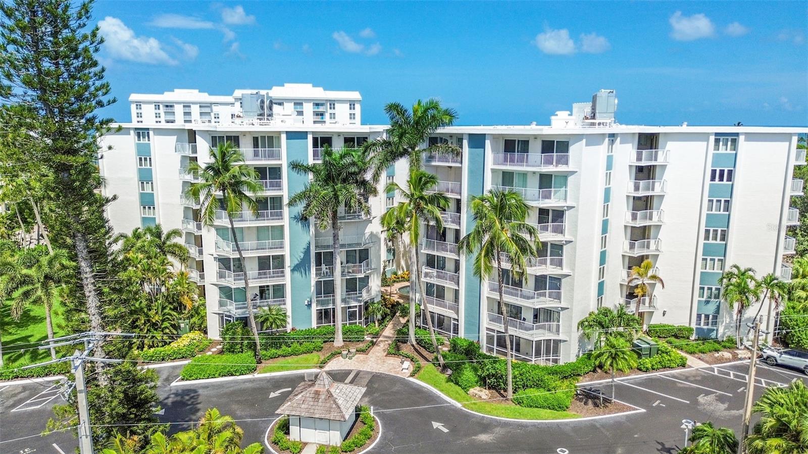 1300 Gulf Shore Blvd N #700, FL