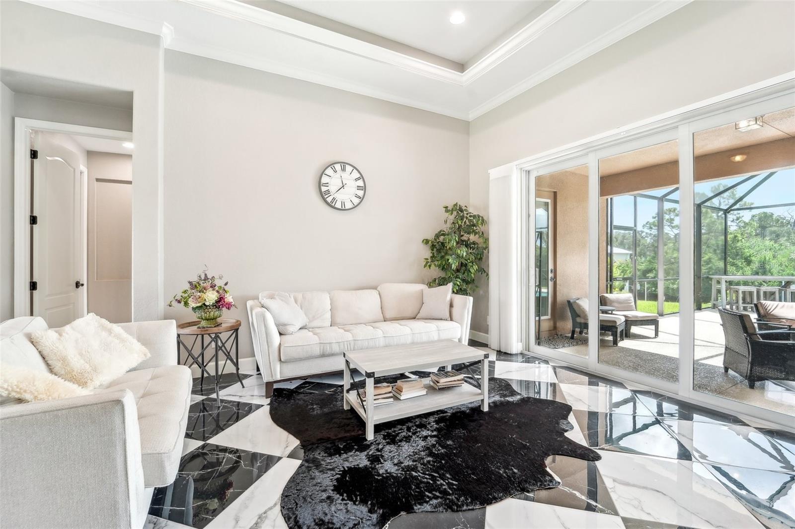 332 Mccabe Street, FL