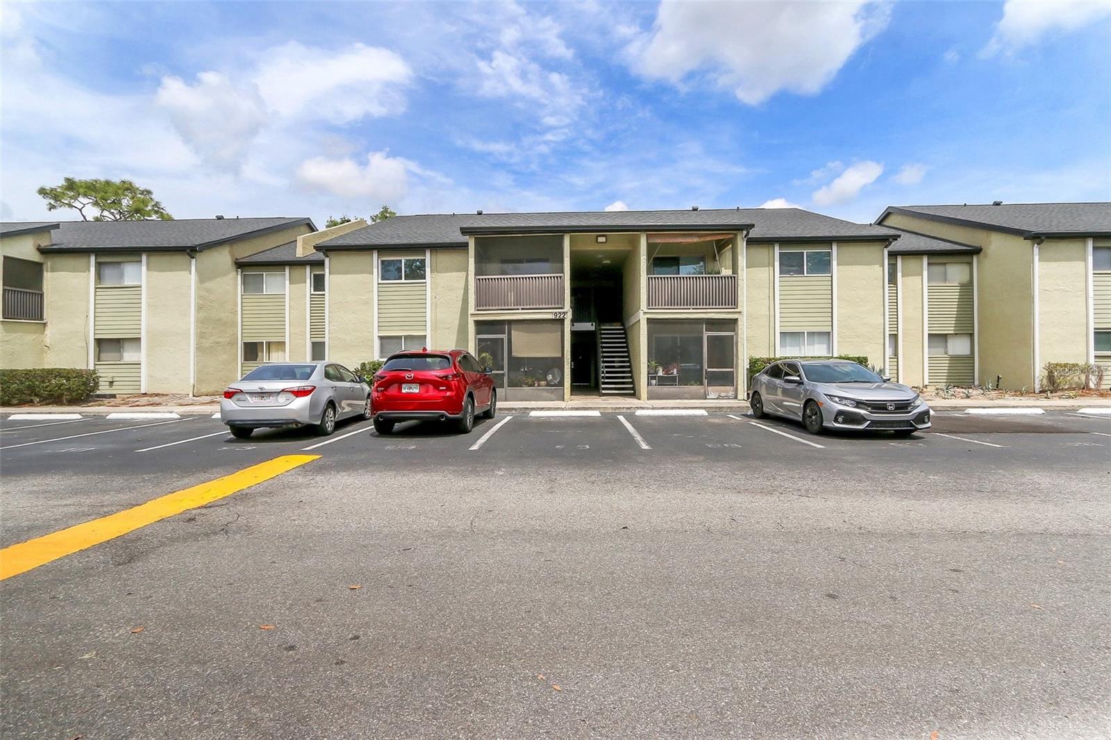 922 Lake Destiny Rd #E, FL