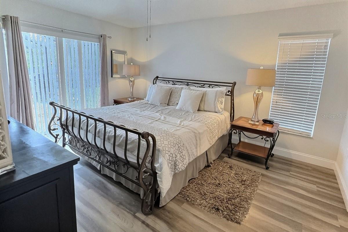 1005 Lake Berkley Drive, FL