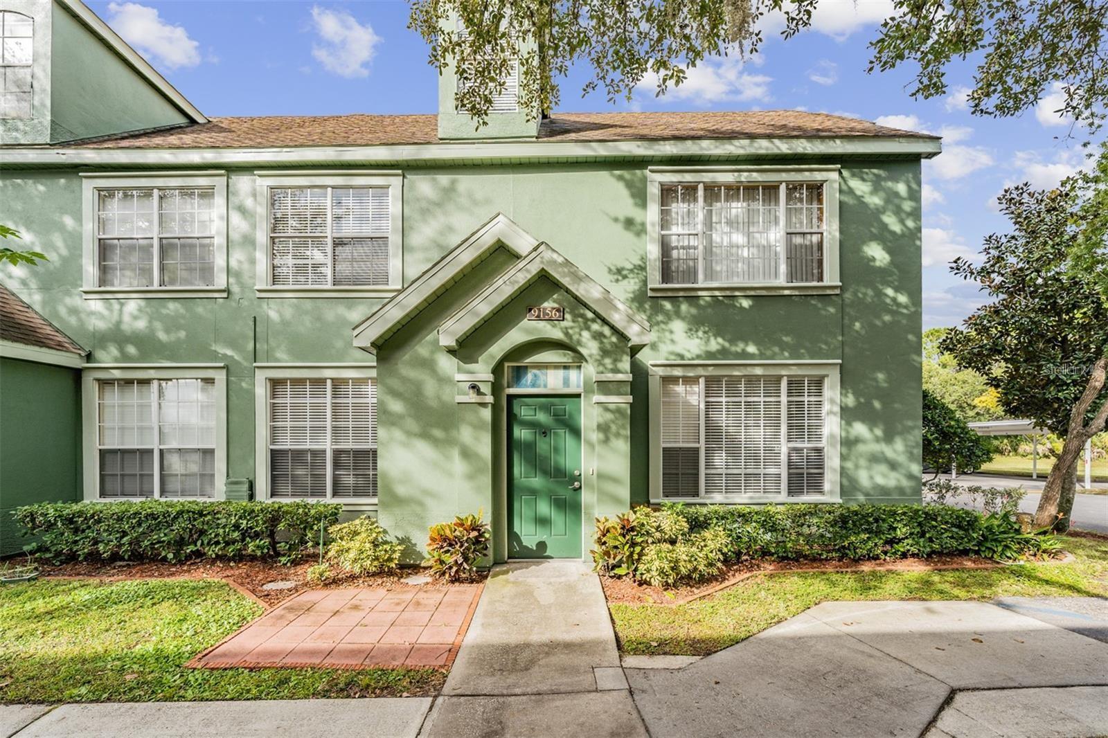 9156 Lake Chase Island Way #9156, FL