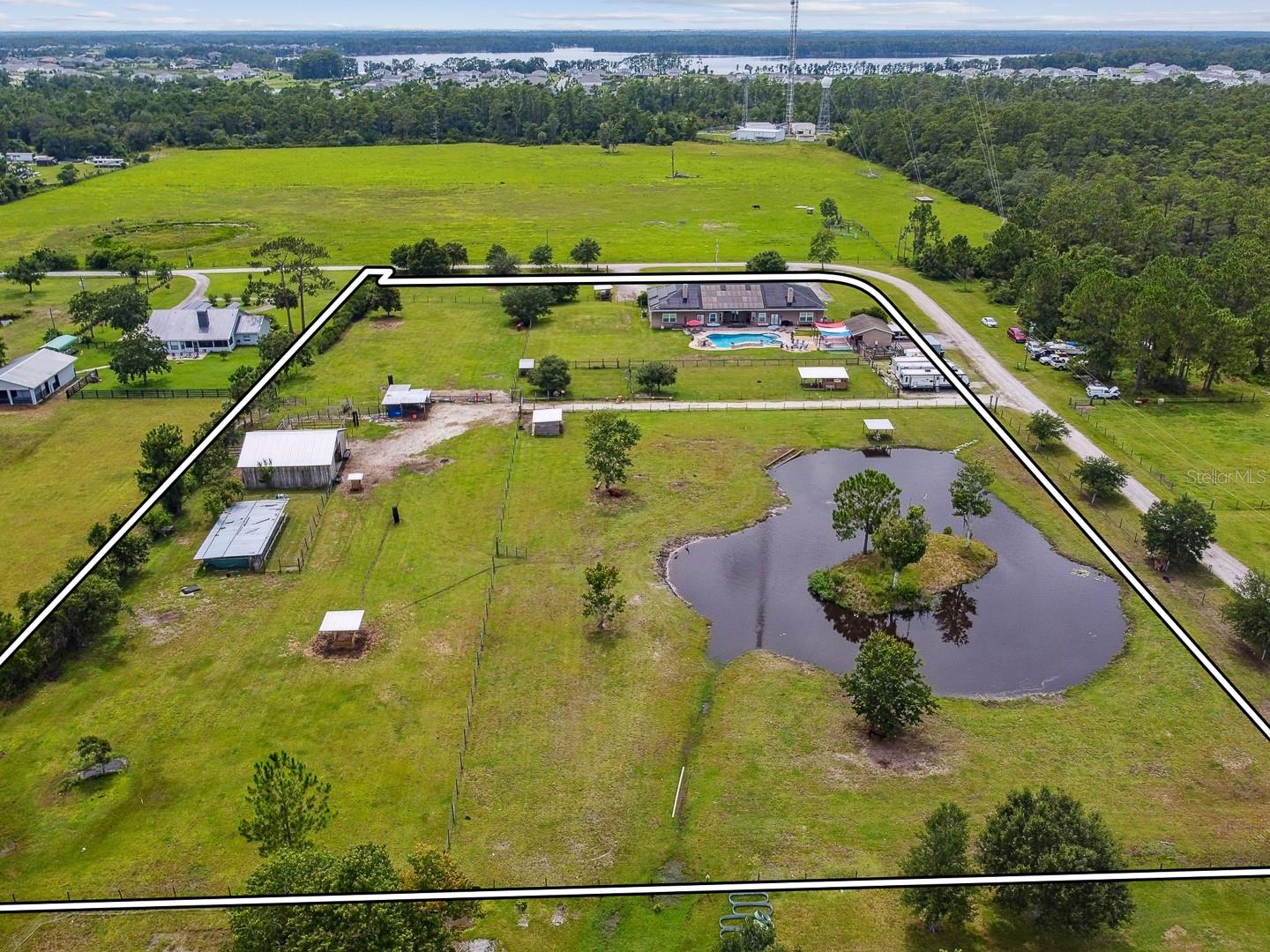 19315 Lake Pickett Road, FL