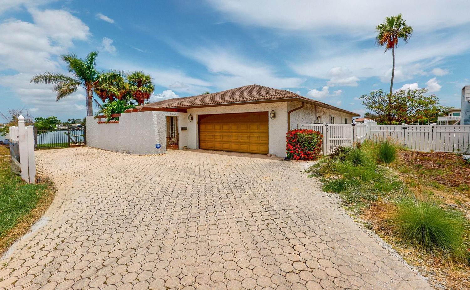 5960 Bahama Way, FL