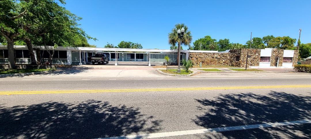 421 E Kennedy Blvd, FL