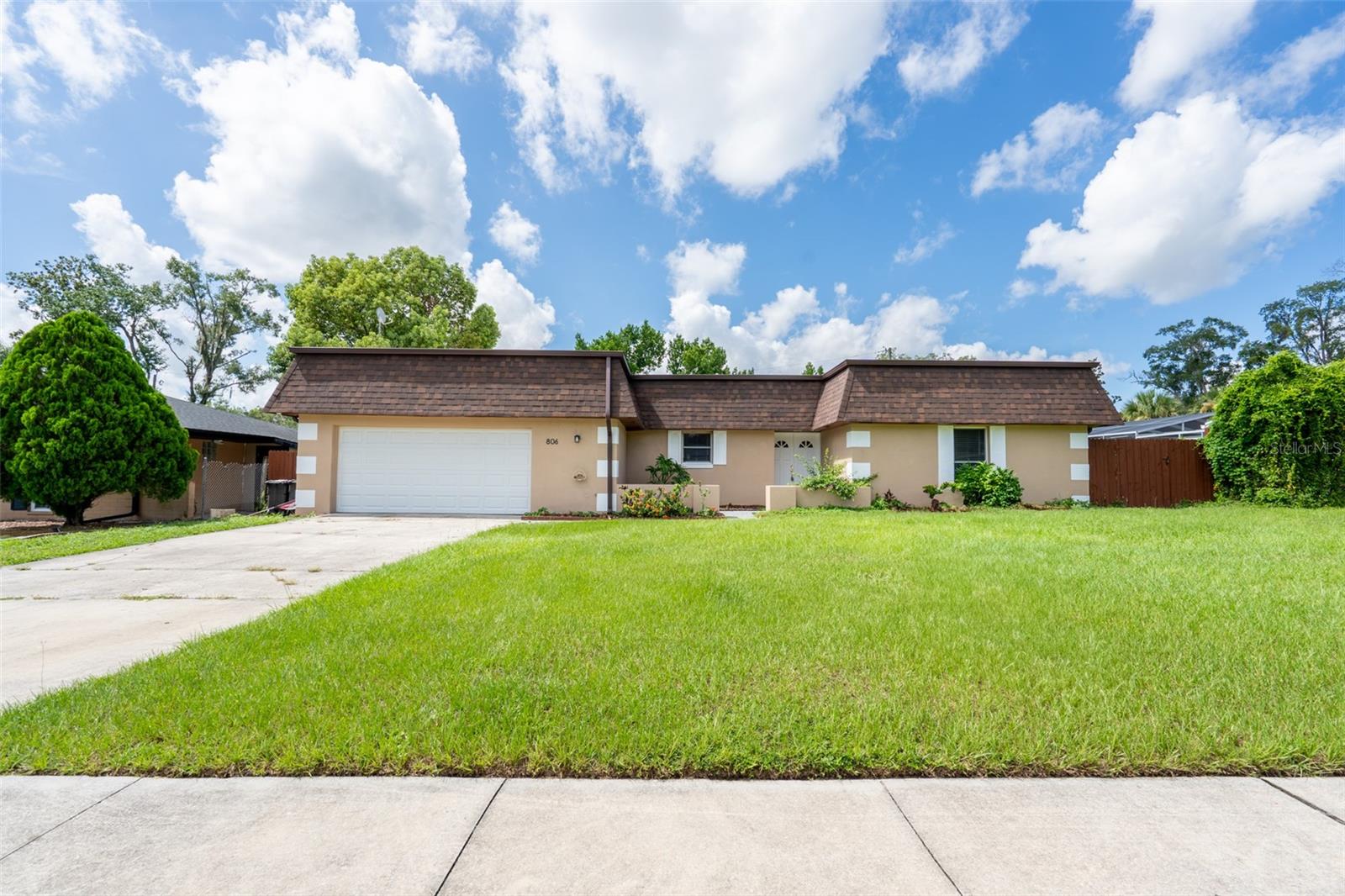 806 Highland Dr, FL