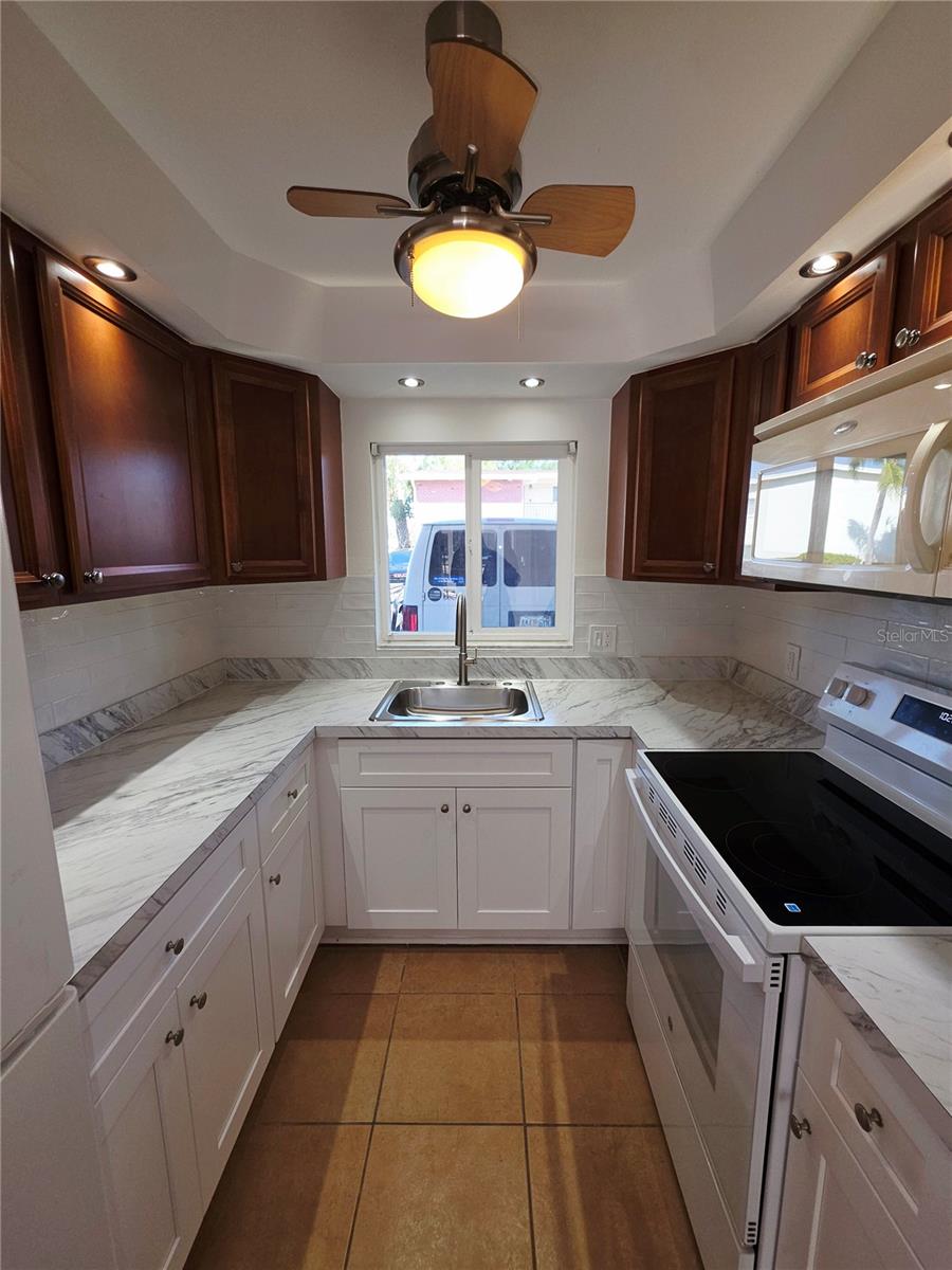 4580 Overlook Drive, FL