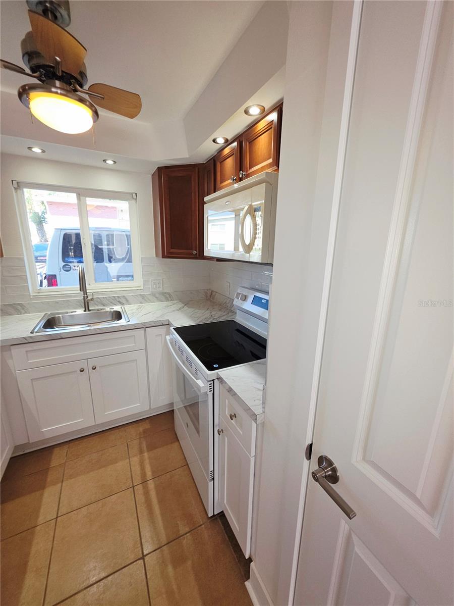 4580 Overlook Drive, FL