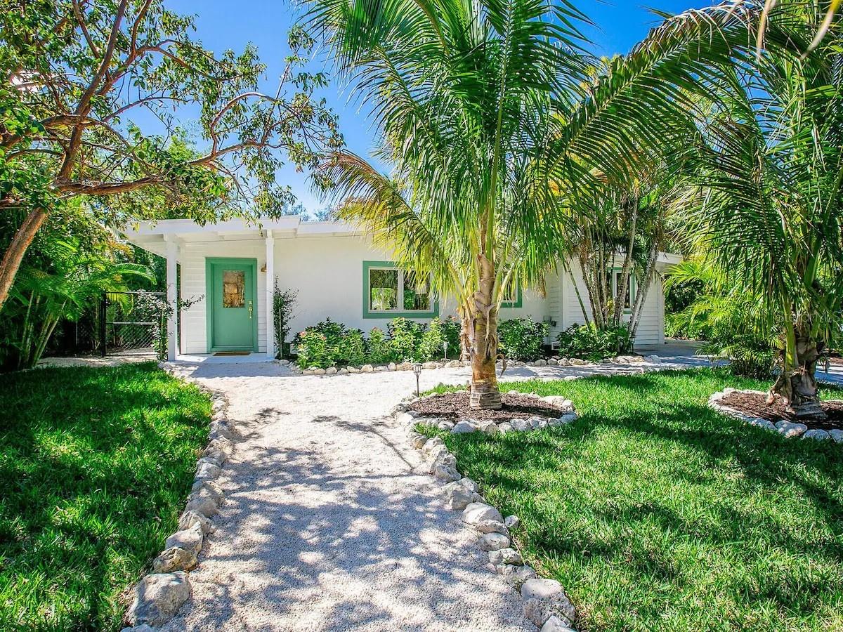 6979 Longboat Drive, FL