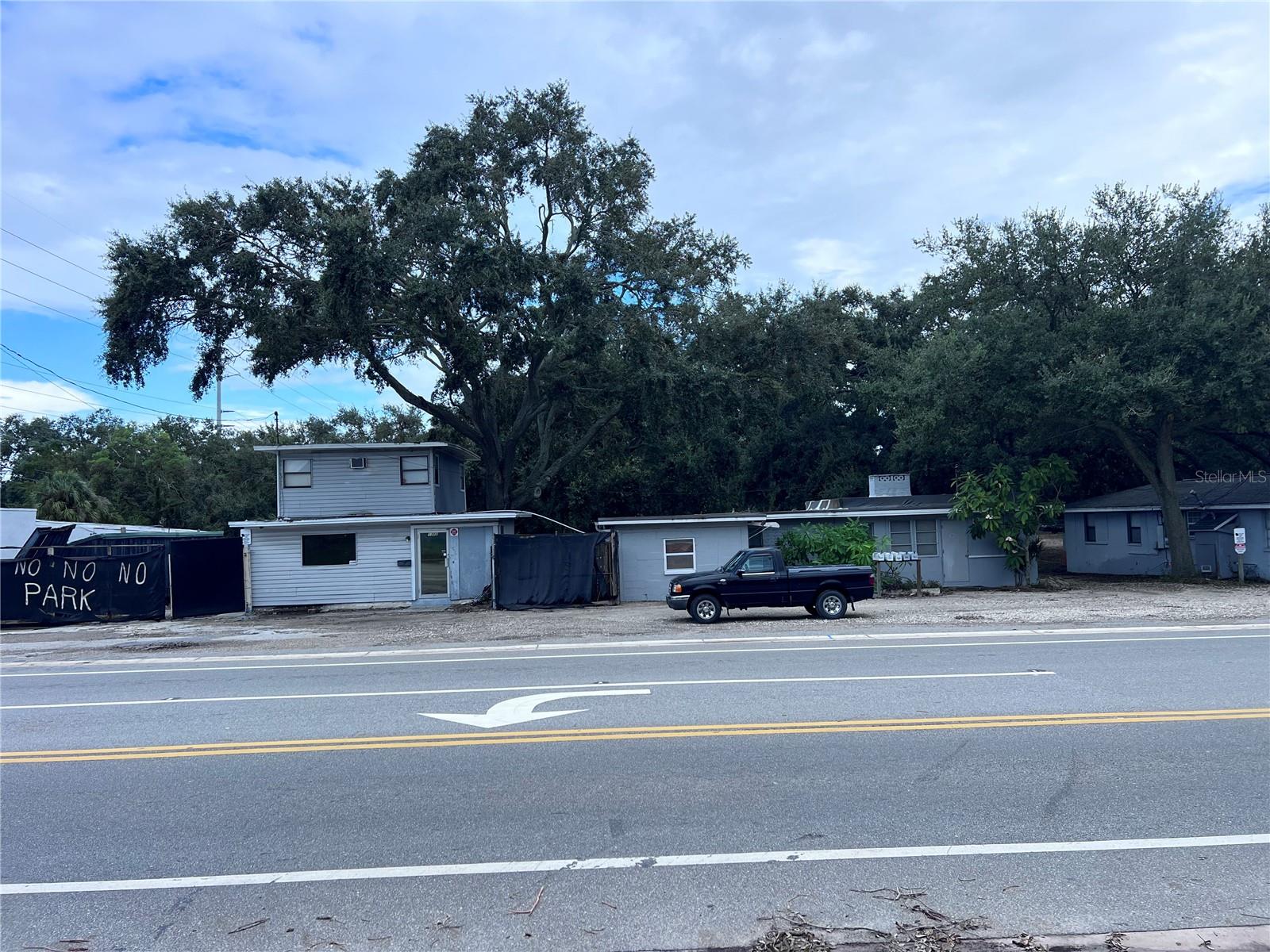 1302 Sunset Pt Rd, FL
